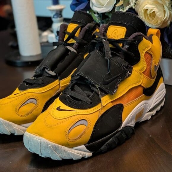 B31 NIKE Air Max Speed Turf "Steelers" Sneaker - Picture 6 of 11